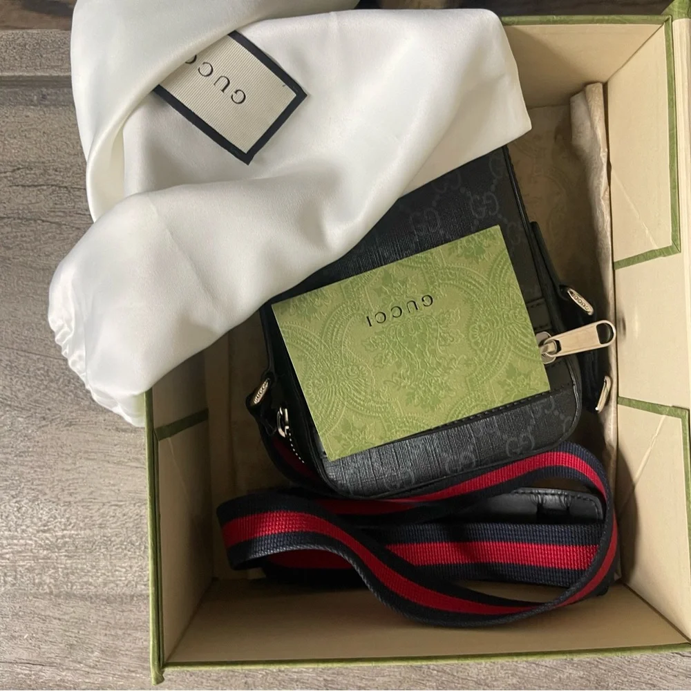 Gucci Black and Red Messenger Bag